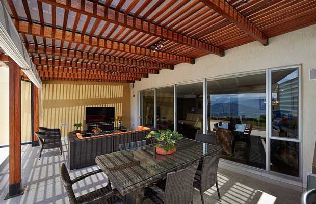 terrassenüberdachung holz pergola